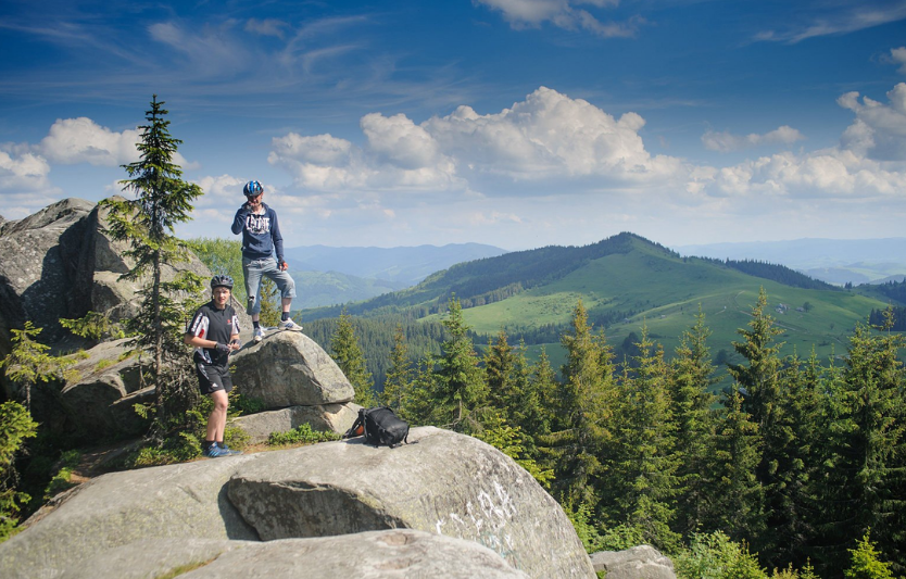 ⛰️ Писаний Камінь — містичний хребет на висоті