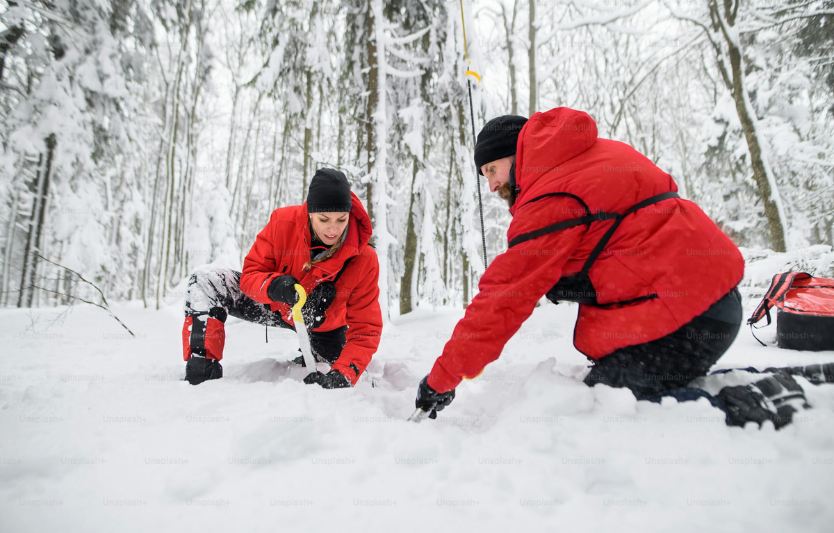 Як підготуватися до зимового походу в Карпати спорядження + помилки